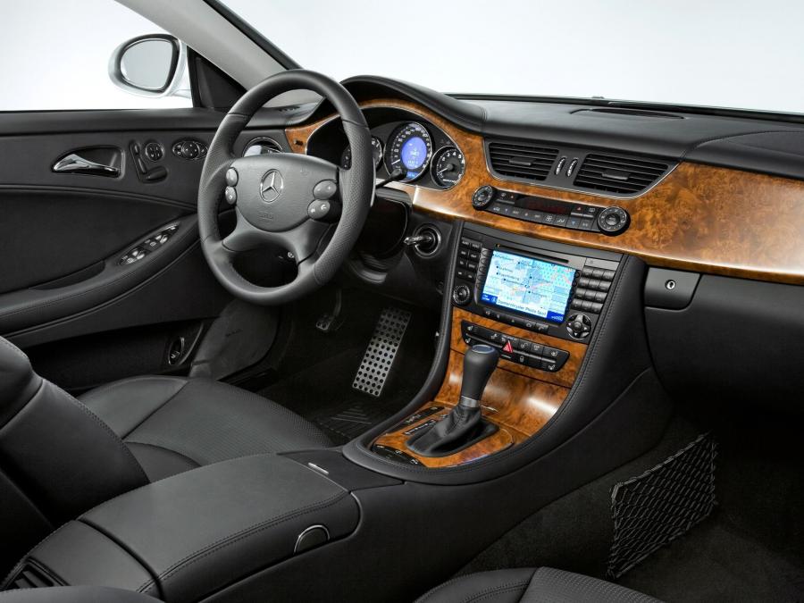  Mercedes-Benz CLS63 AMG 2007 года  (фото 64 из 76)
